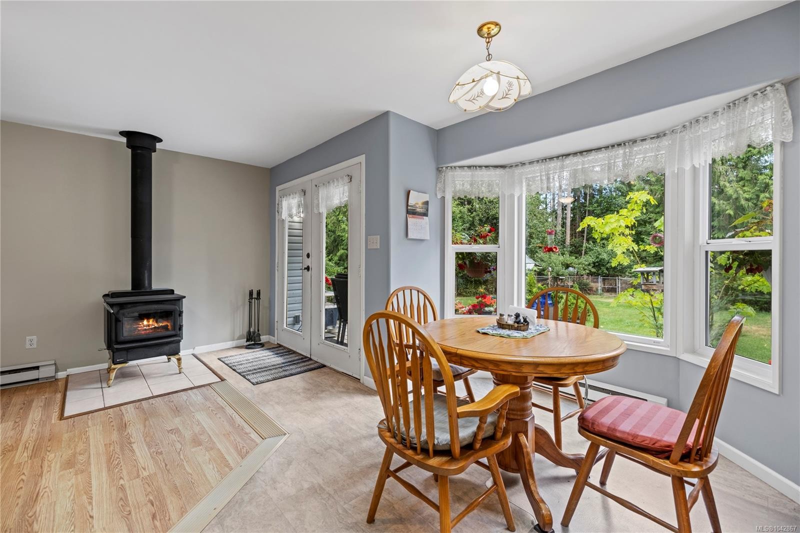3198 Melon Rd, Hilliers, BC