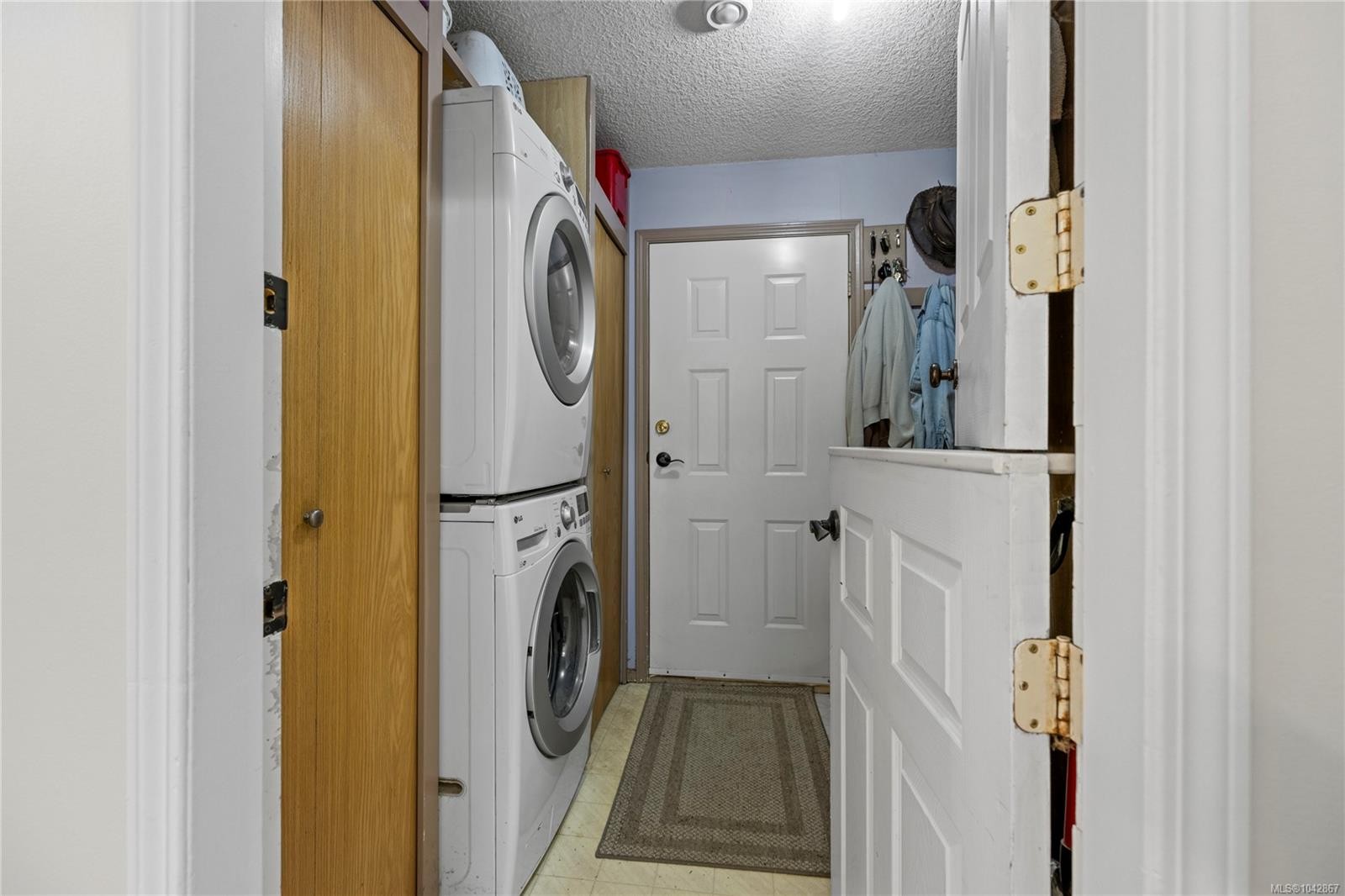 3198 Melon Rd, Hilliers, BC