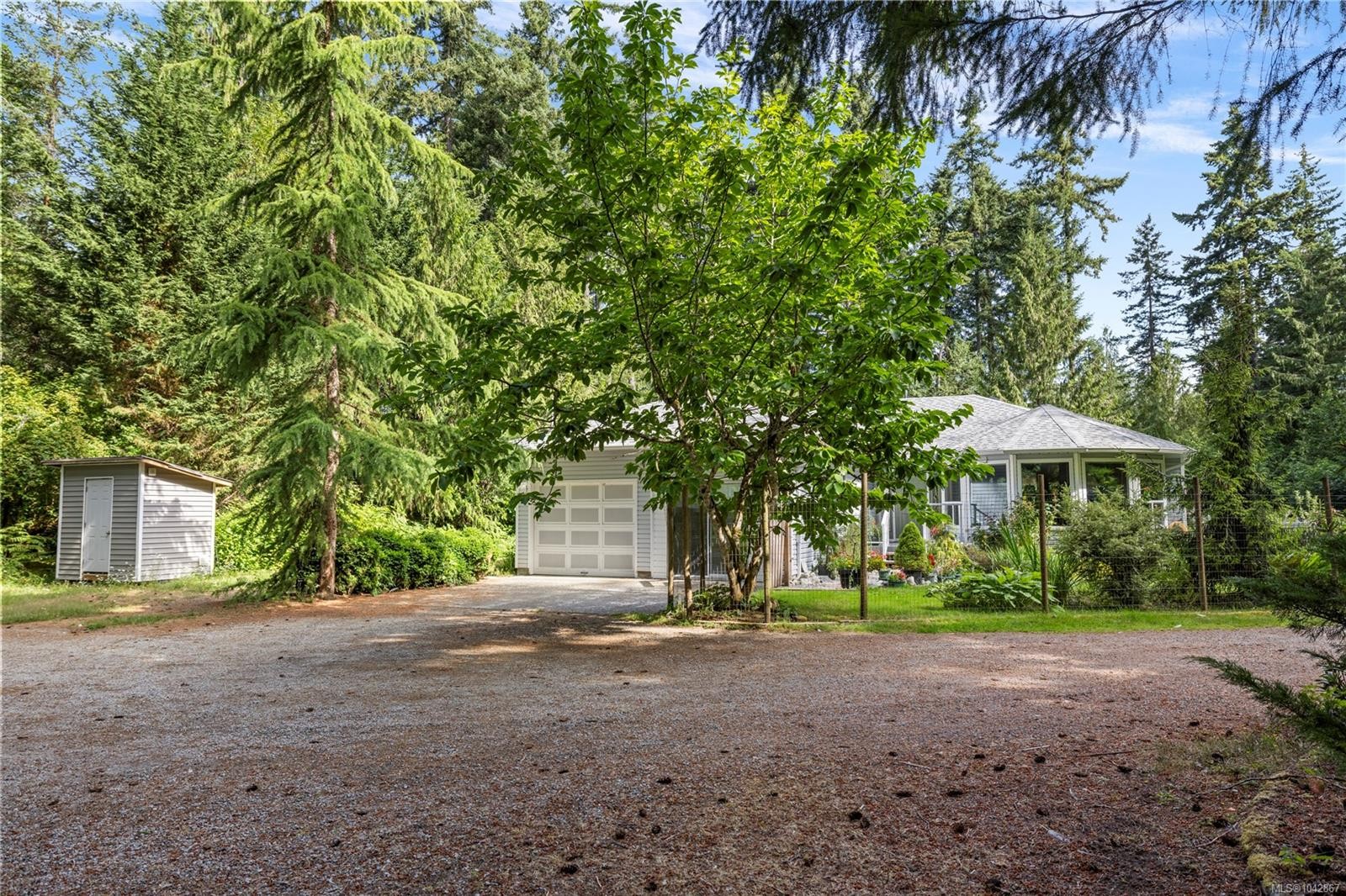 3198 Melon Rd, Hilliers, BC