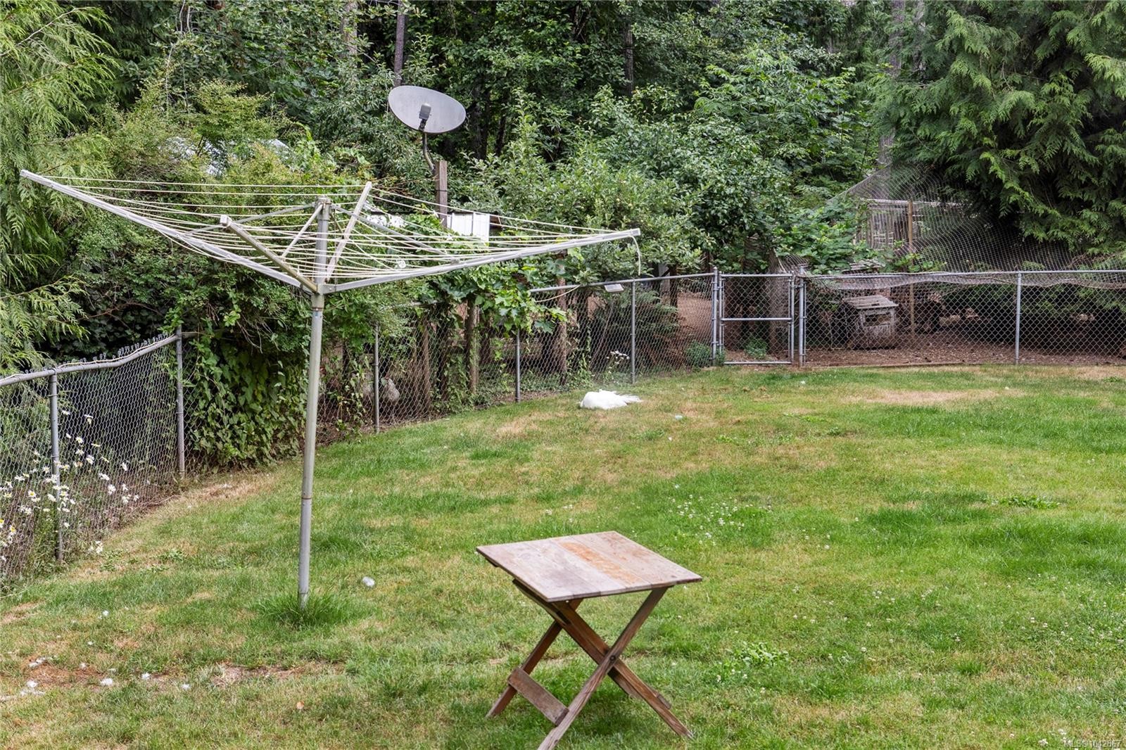 3198 Melon Rd, Hilliers, BC