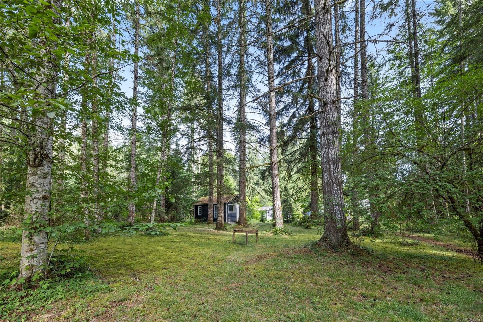3198 Melon Rd, Hilliers, BC