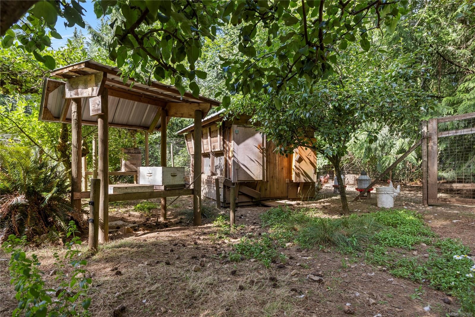 3198 Melon Rd, Hilliers, BC