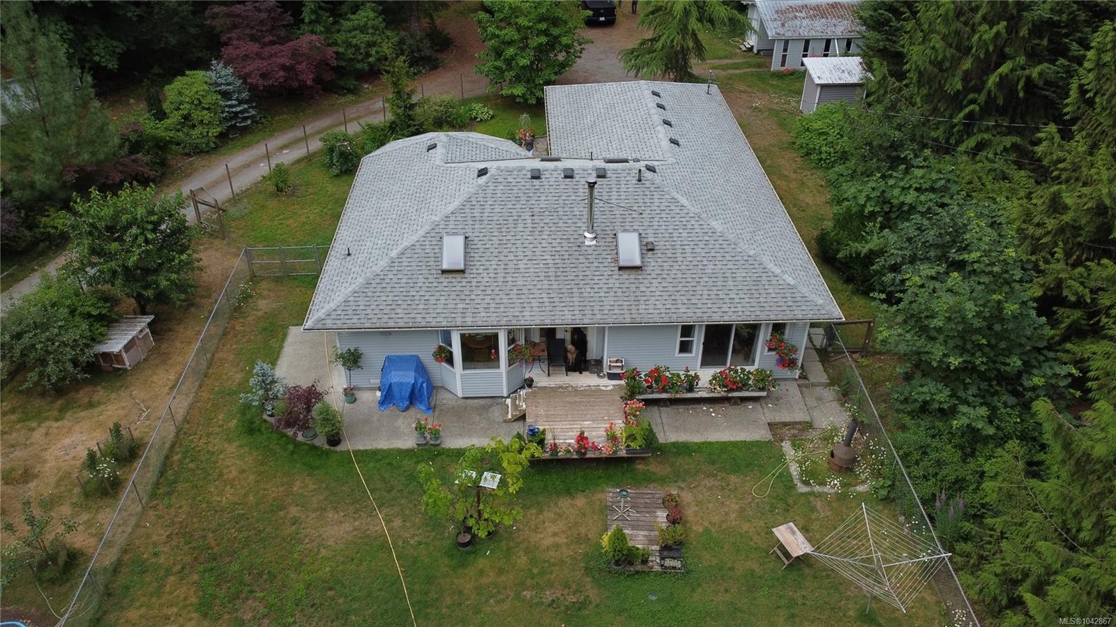 3198 Melon Rd, Hilliers, BC