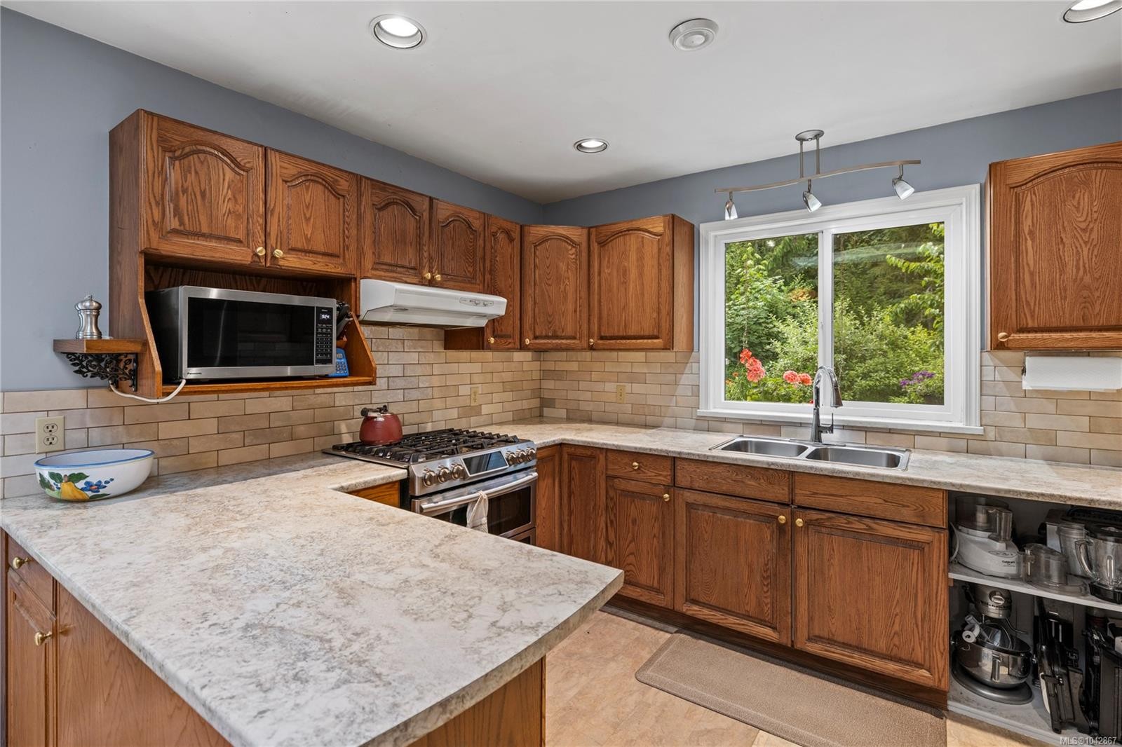 3198 Melon Rd, Hilliers, BC