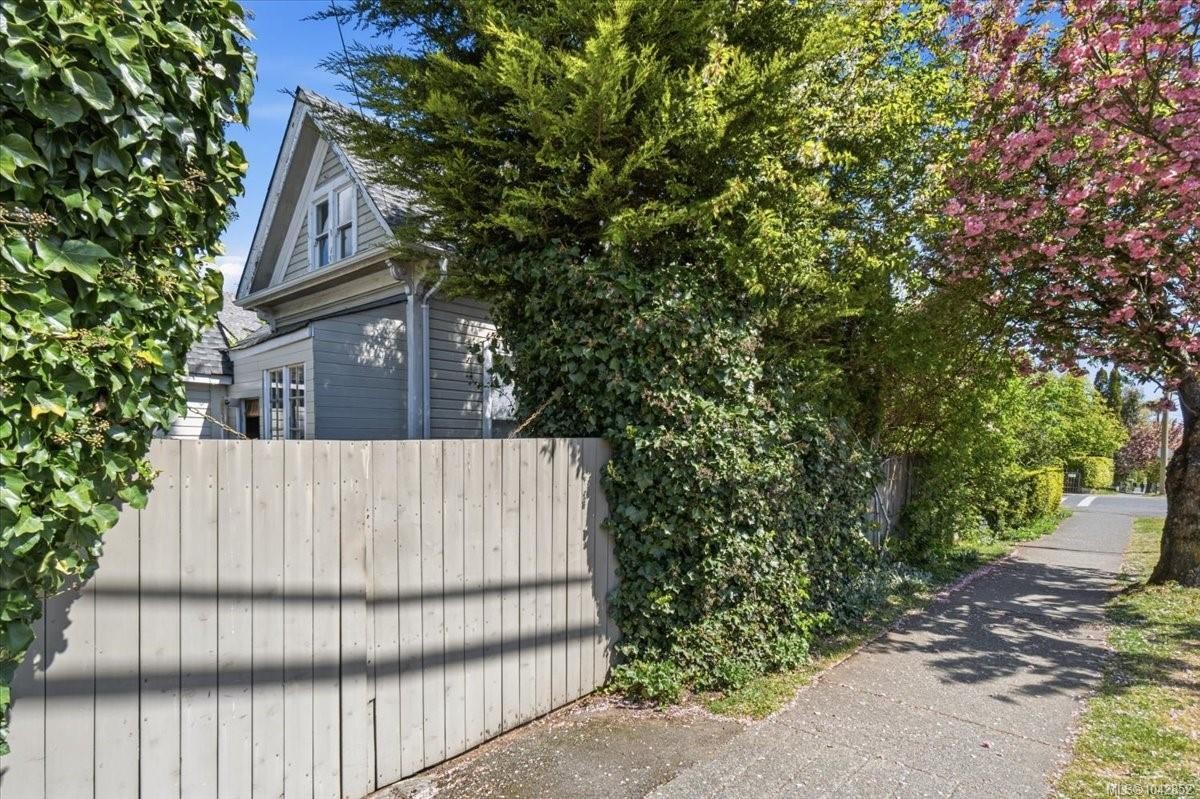 133 Milton St, Nanaimo, BC