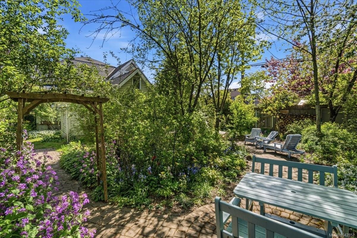 133 Milton St, Nanaimo, BC