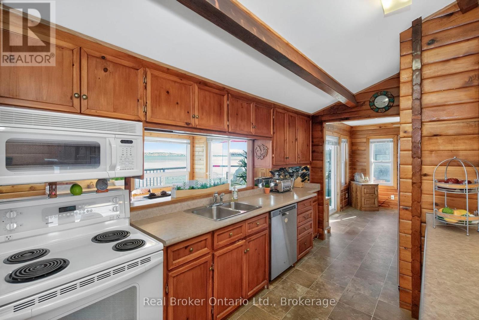 417 Pheasant Lane, Midland, ON - Indoor Photo Showing Kitchen With Double Sink