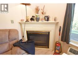 Gas fireplace -