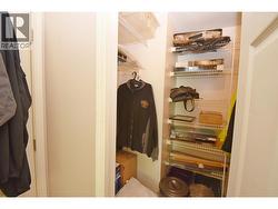 Walk in closet -