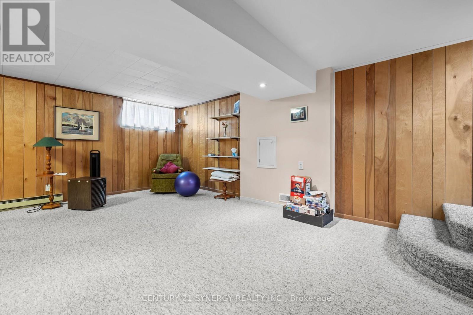 2201 Haig Drive, Ottawa, ON - Indoor