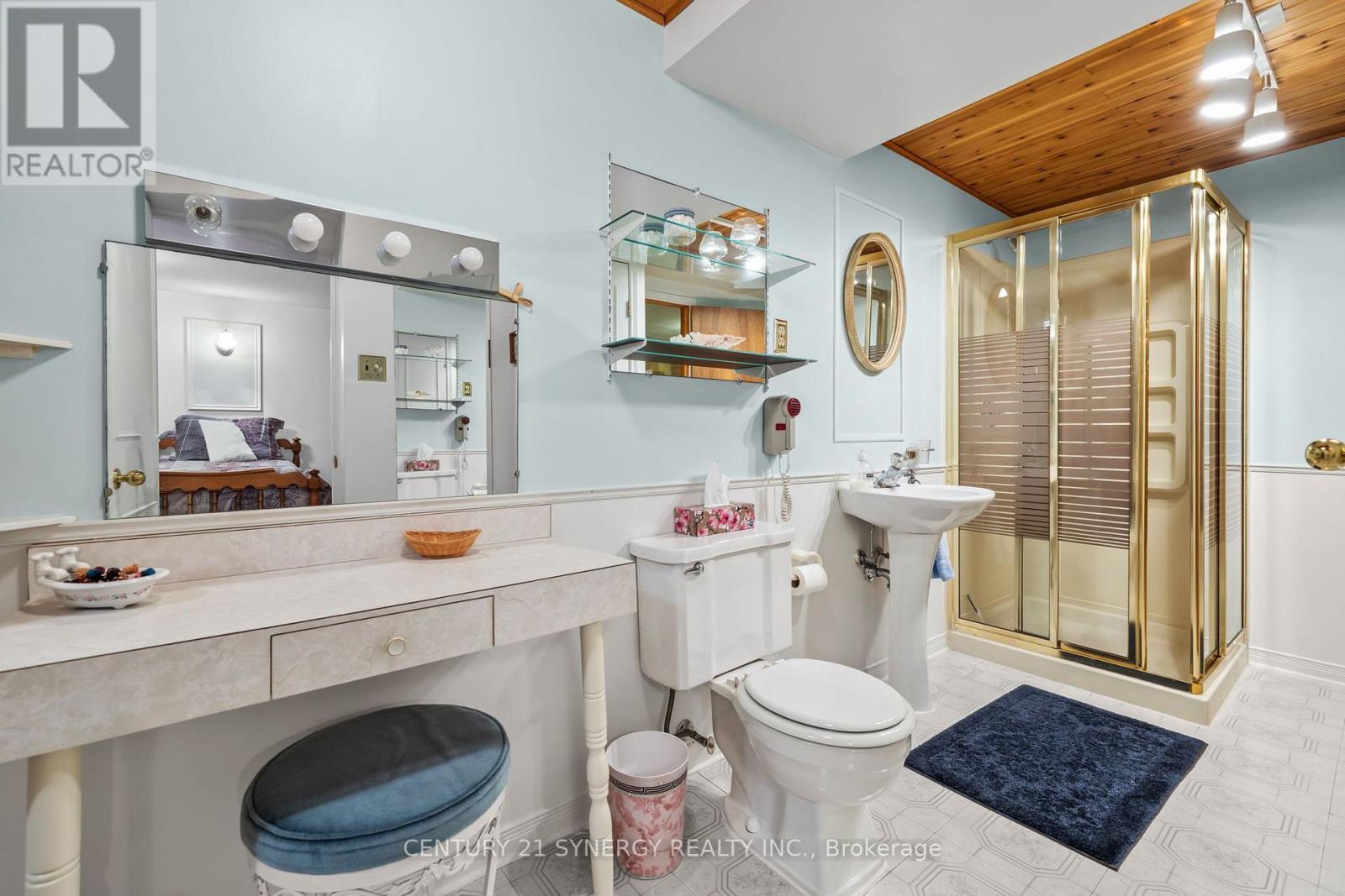2201 Haig Drive, Ottawa, ON - Indoor Photo Showing Bathroom