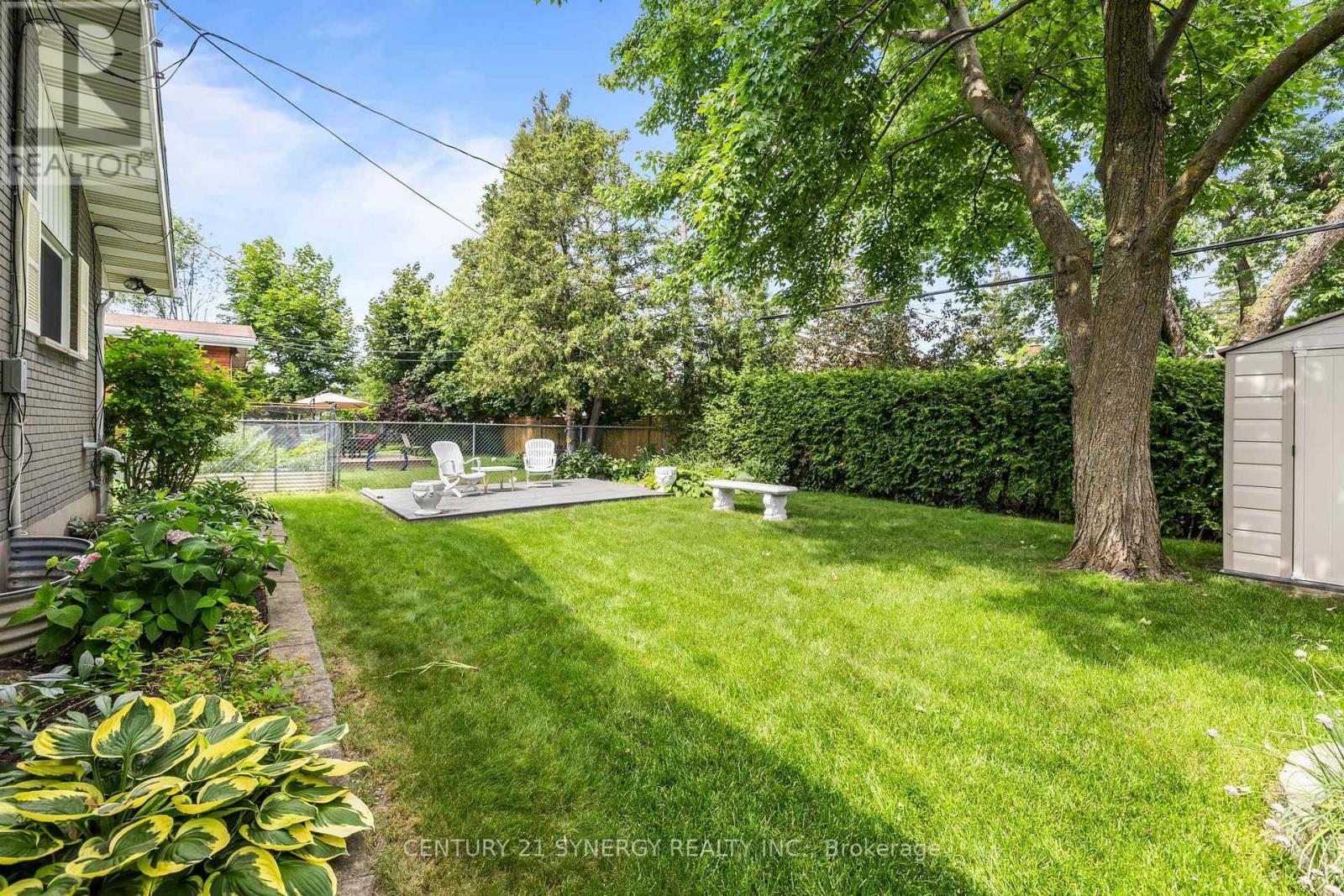 2201 Haig Drive, Ottawa, ON - Outdoor