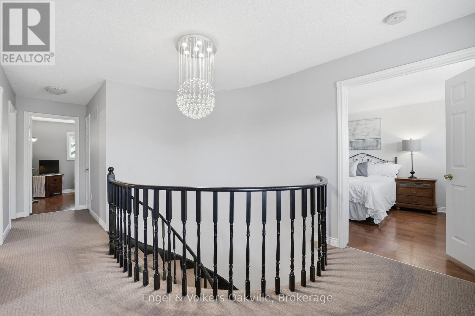 1245 Creekside Drive, Oakville (Wc Wedgewood Creek), ON