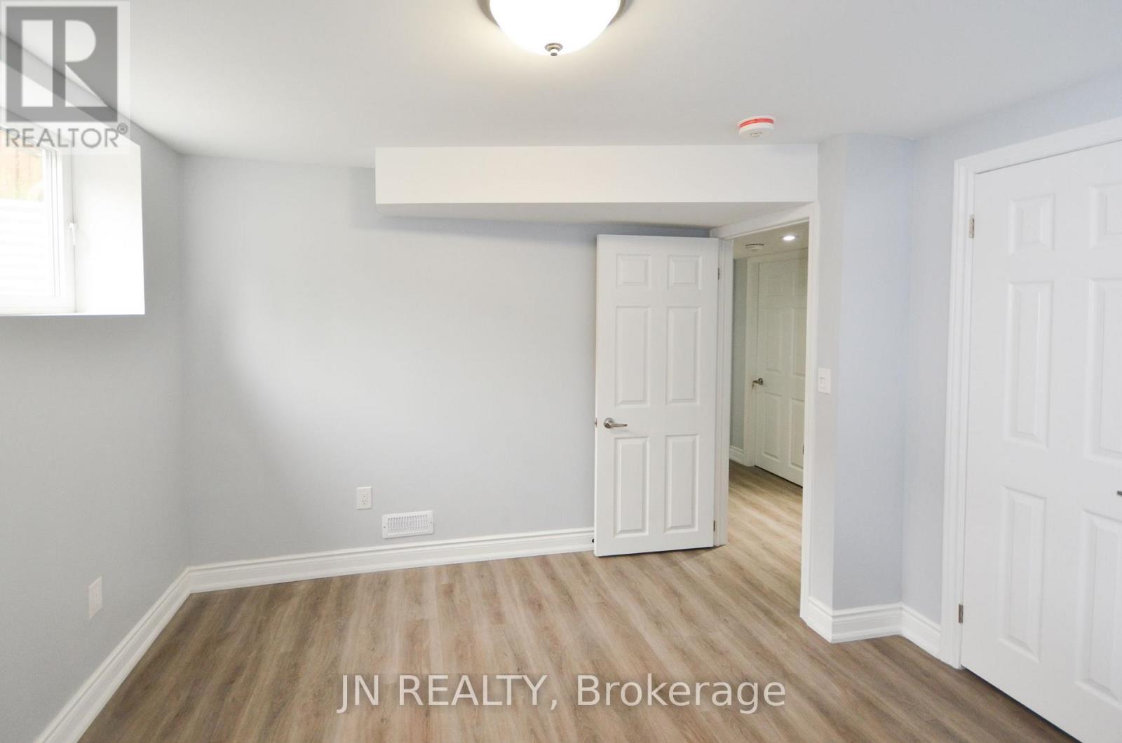 Lower - 34 Mcechearn Crescent, Caledon, ON