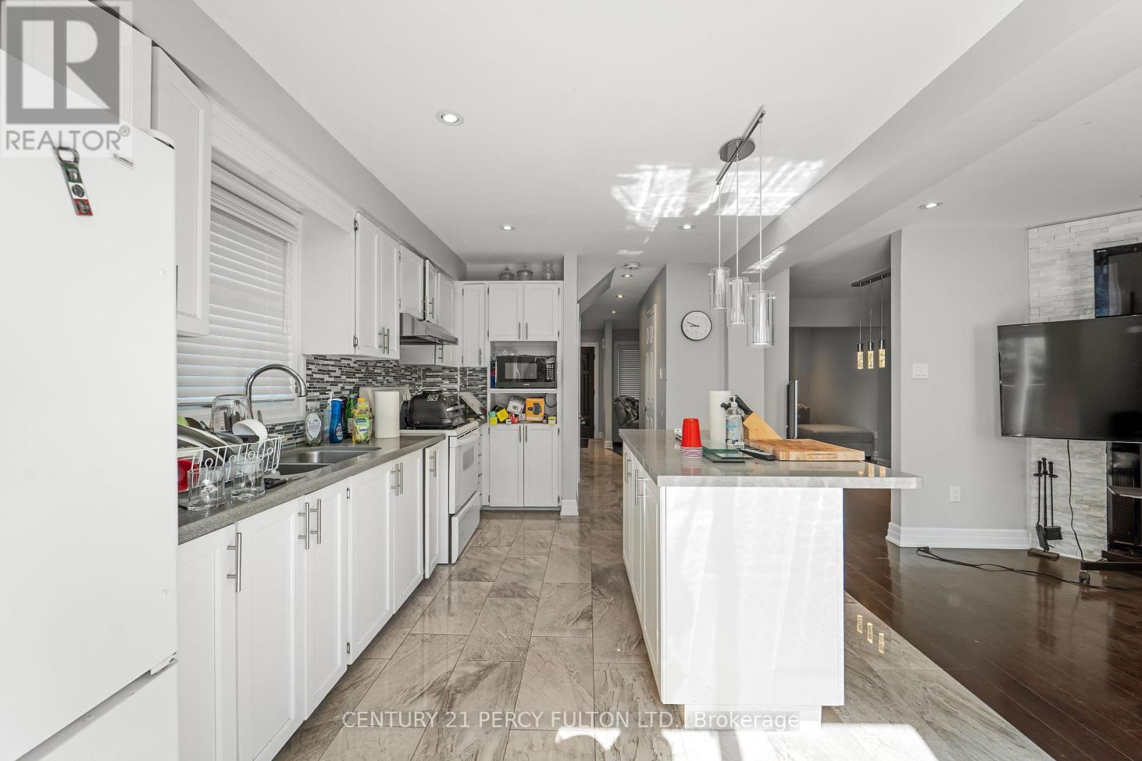 55 Chalmers Crescent, Ajax, ON