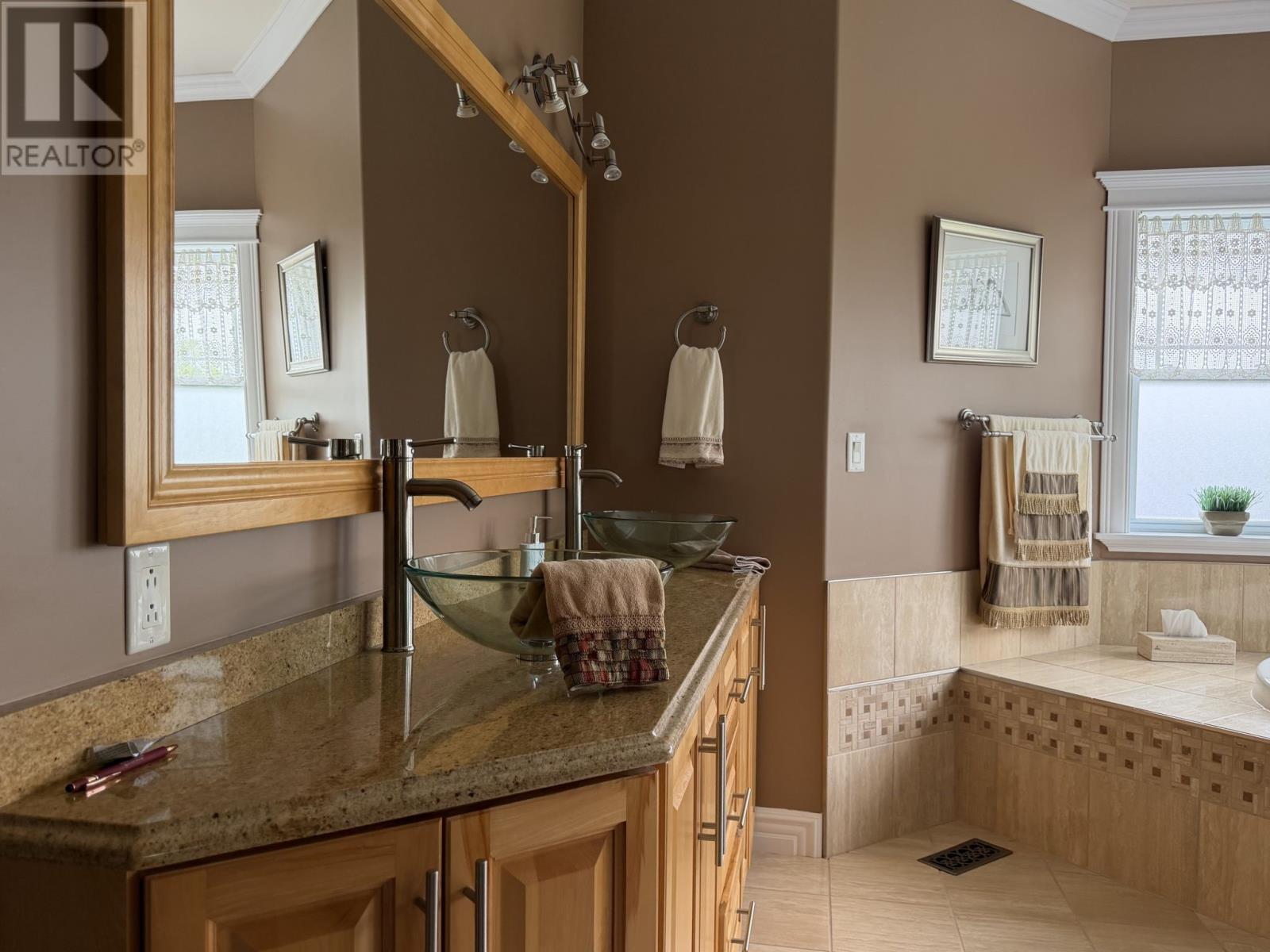 Ensuite - 8 Lakeview Place, Appleton, NL