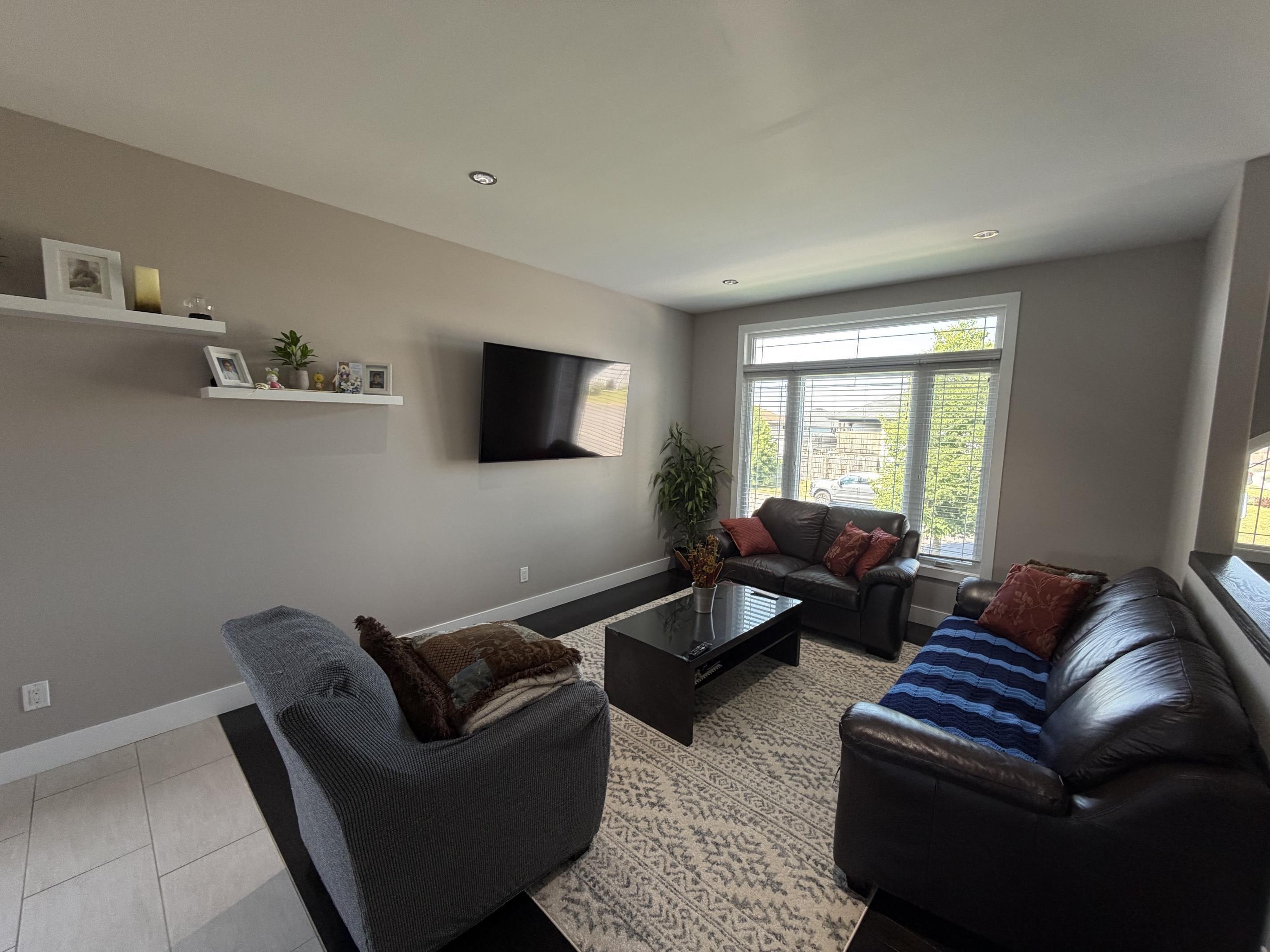 216 Cougar Crescent, Thunder Bay, ON