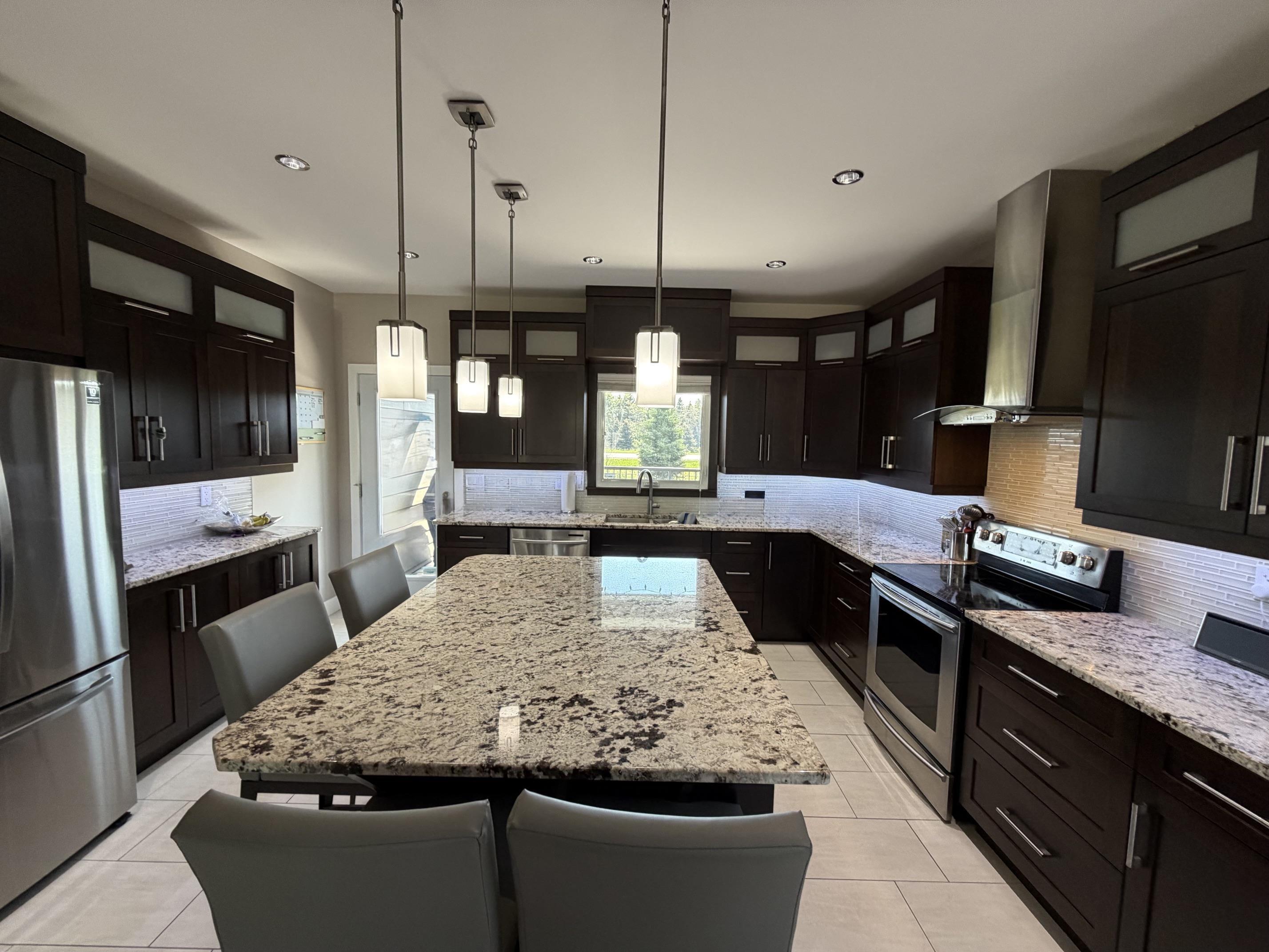 216 Cougar Crescent, Thunder Bay, ON