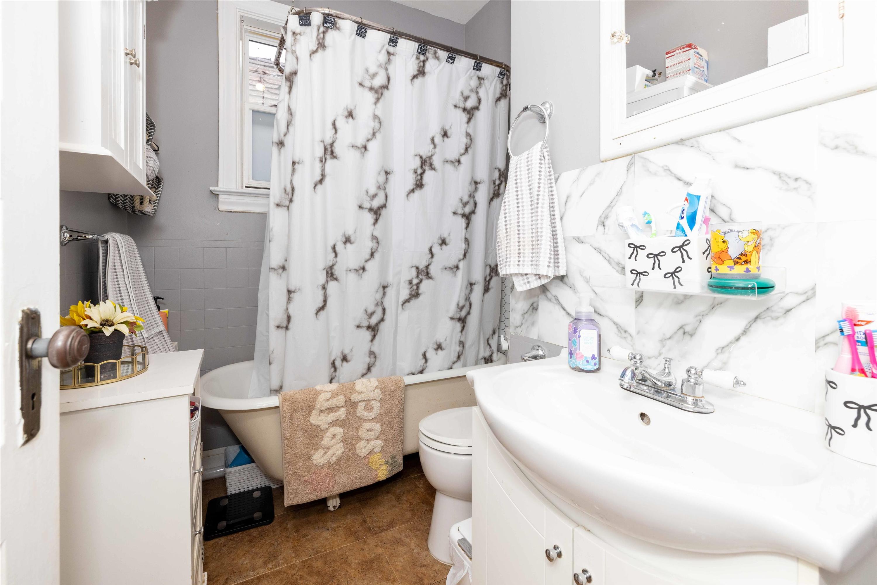 825 Alberta Street, Thunder Bay, ON
