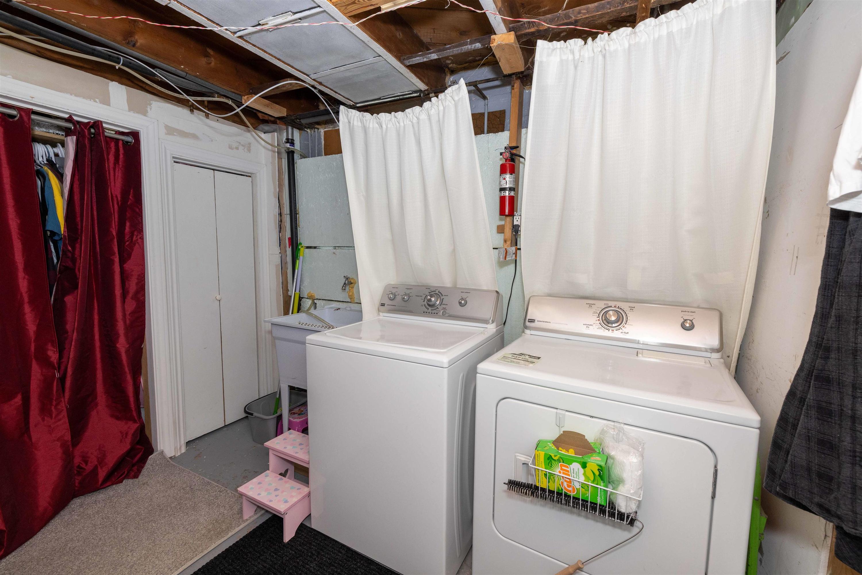 825 Alberta Street, Thunder Bay, ON