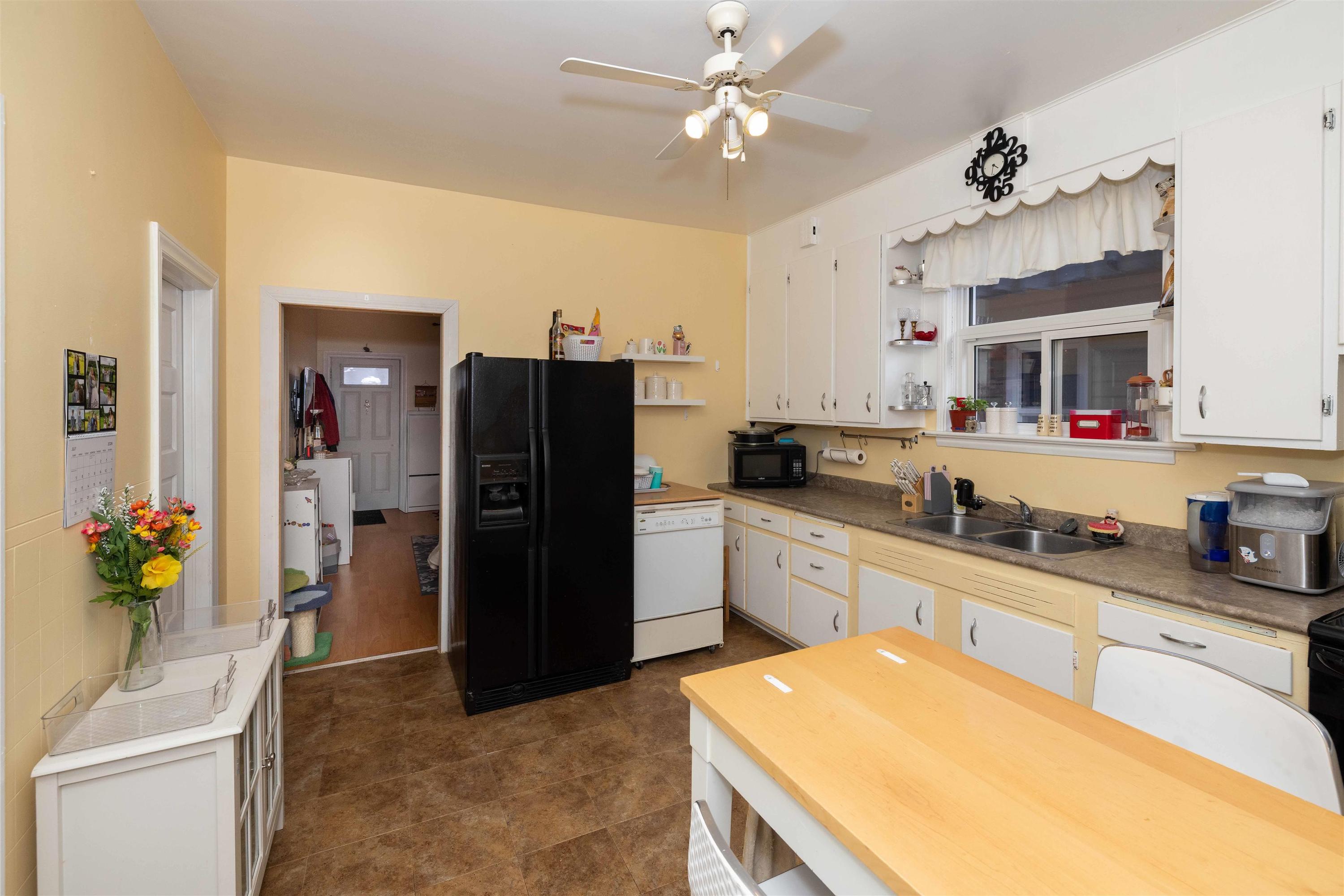 825 Alberta Street, Thunder Bay, ON