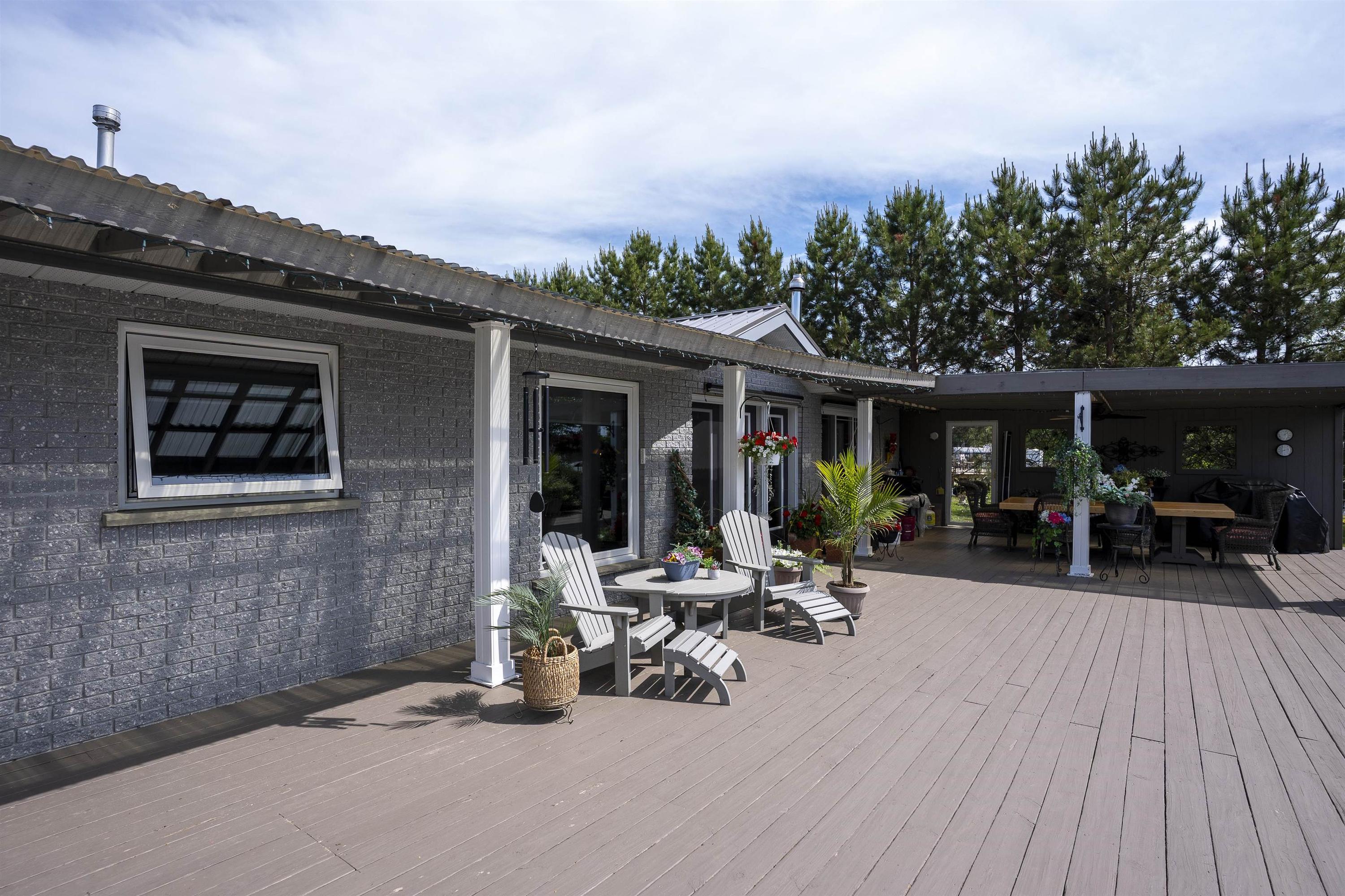 664 Memory Road, Neebing, ON - Outdoor With Deck Patio Veranda