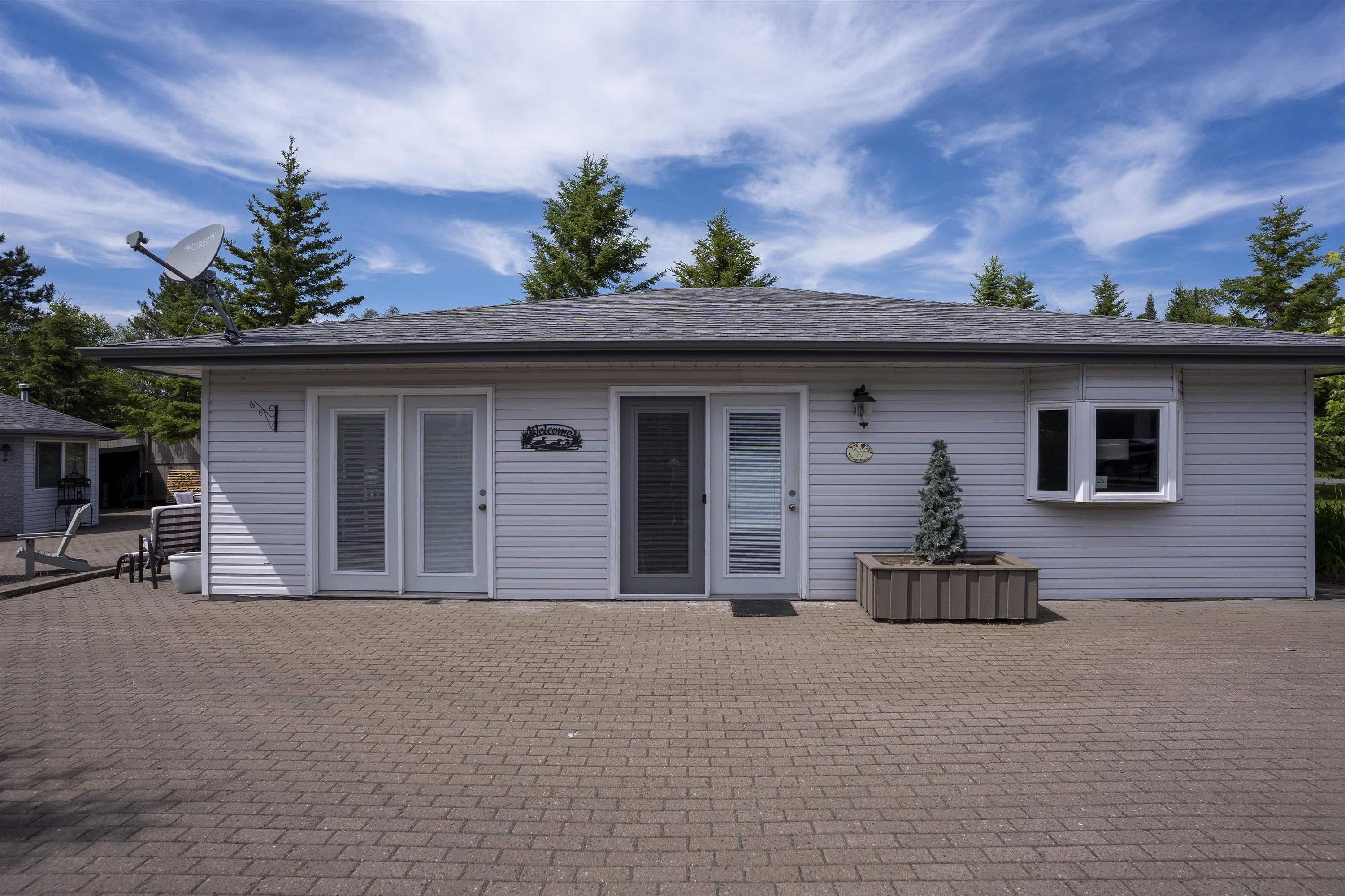 664 Memory Road, Neebing, ON - Outdoor