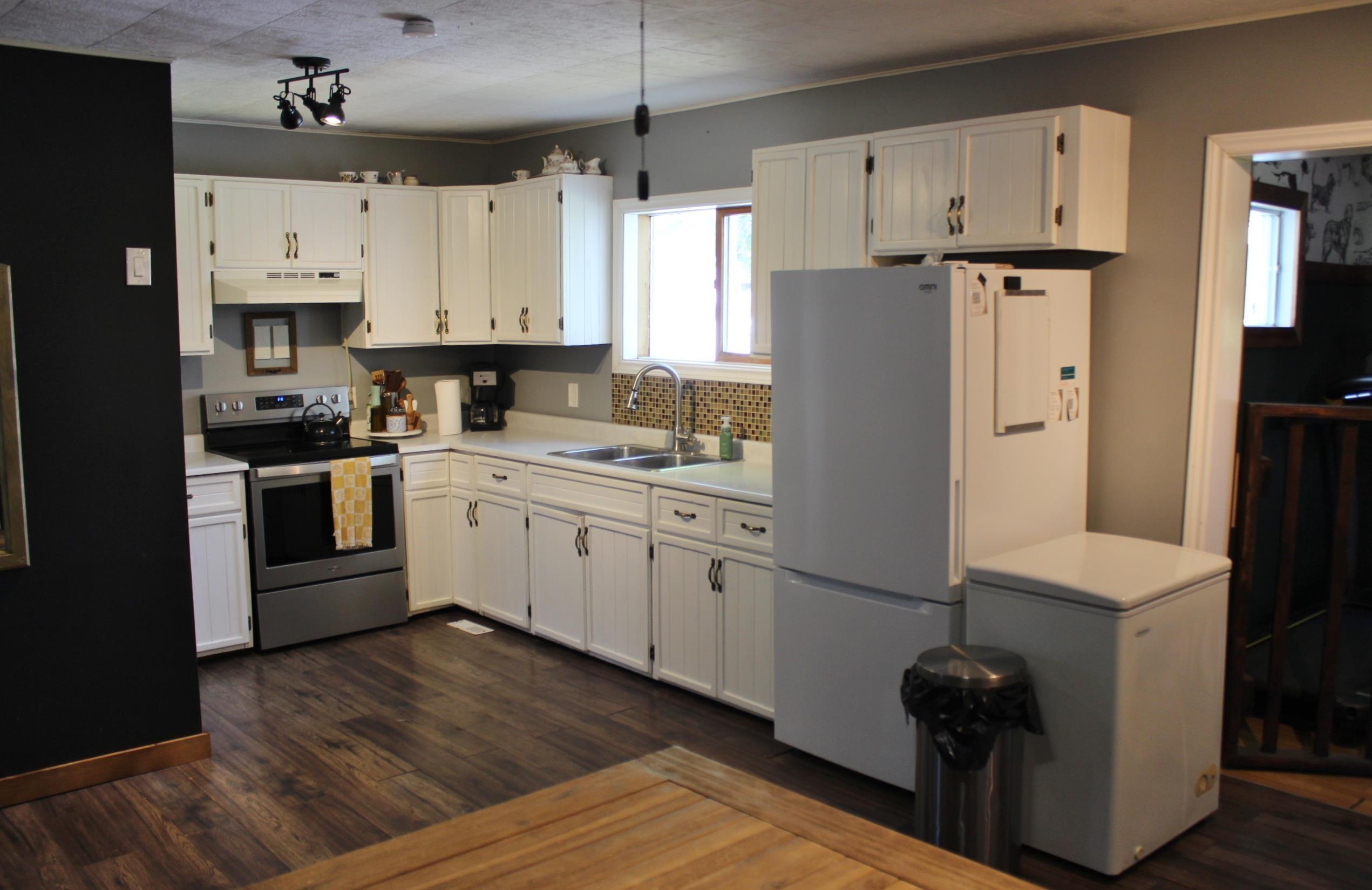 210 Fifth St, Rainy River, ON