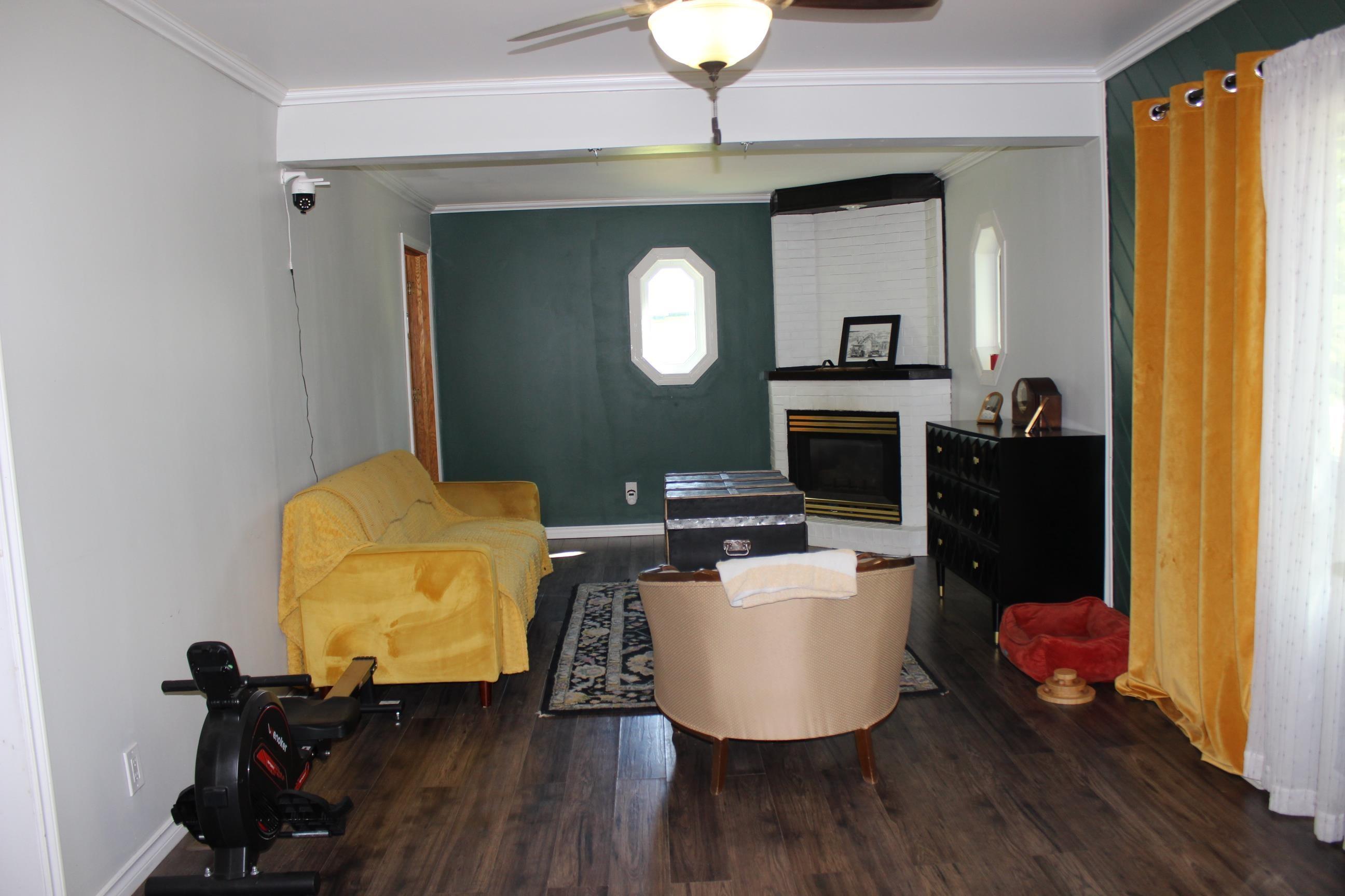 210 Fifth St, Rainy River, ON