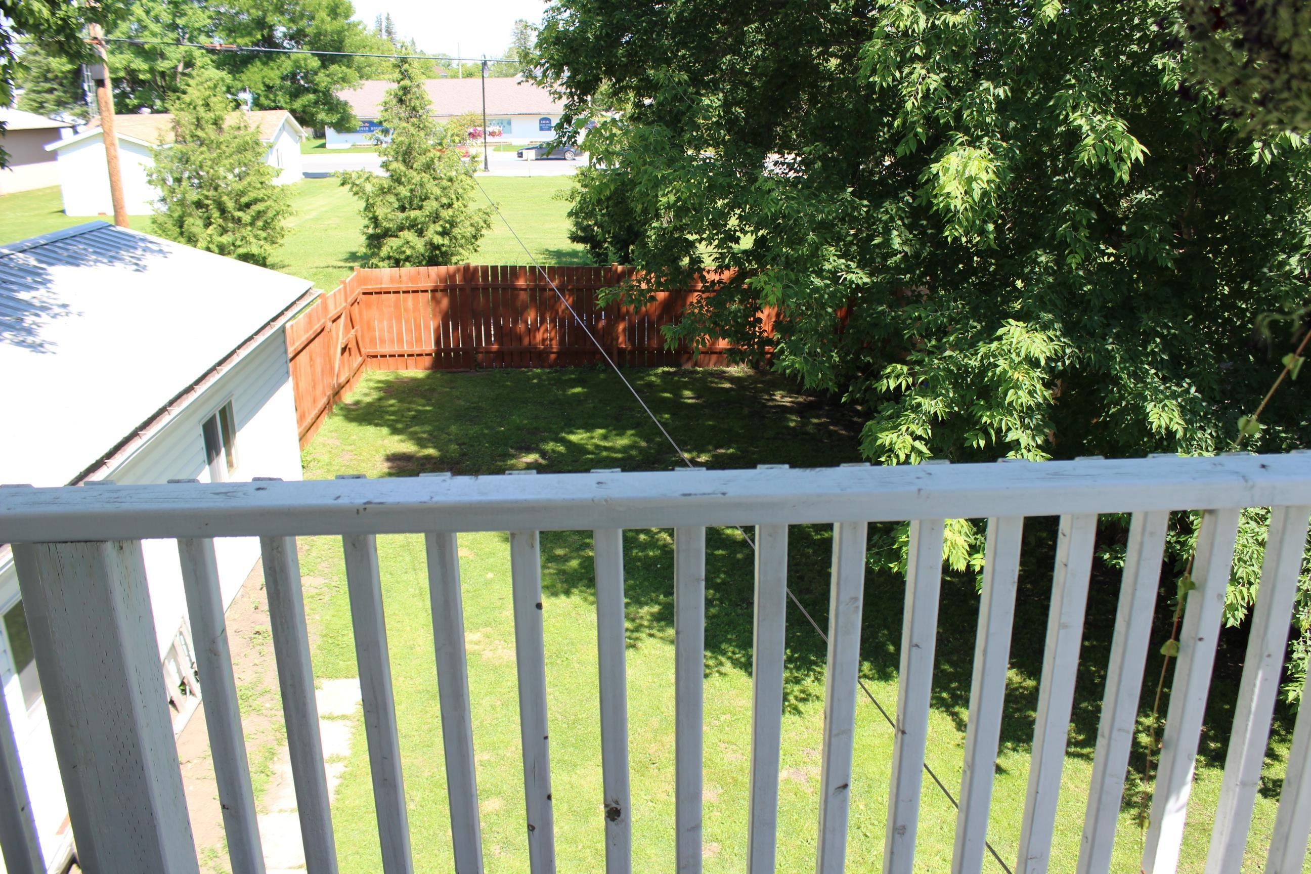 210 Fifth St, Rainy River, ON