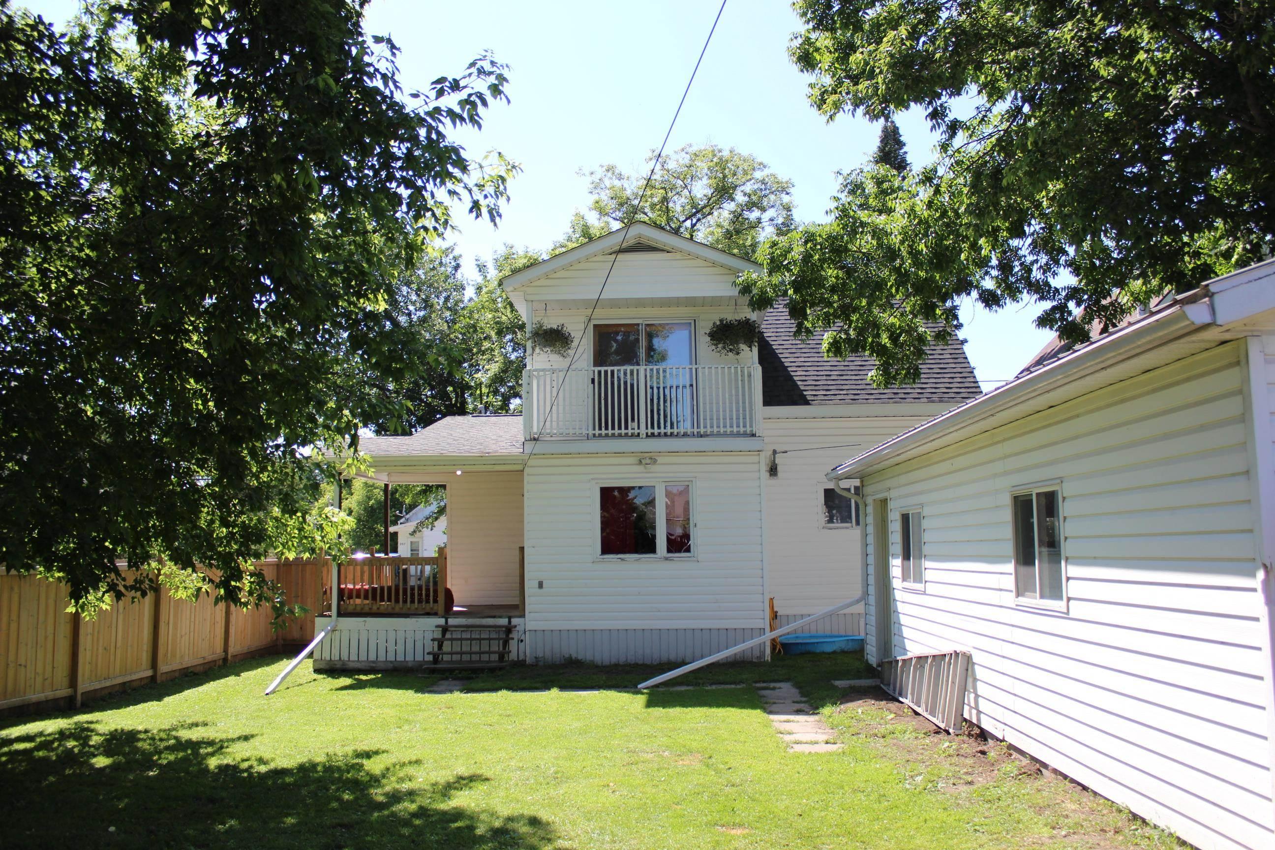 210 Fifth St, Rainy River, ON