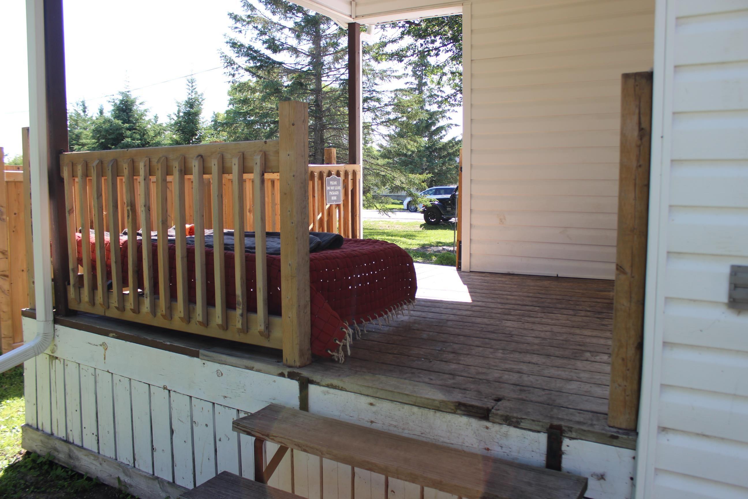 210 Fifth St, Rainy River, ON