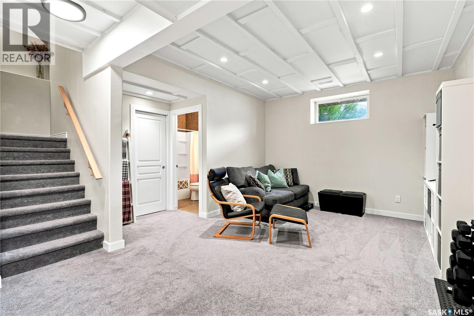 835 Lamarsh Lane, Saskatoon, SK
