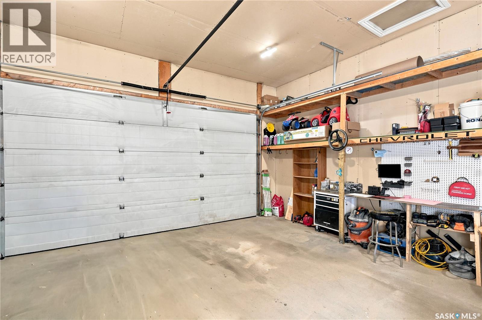 835 Lamarsh Lane, Saskatoon, SK