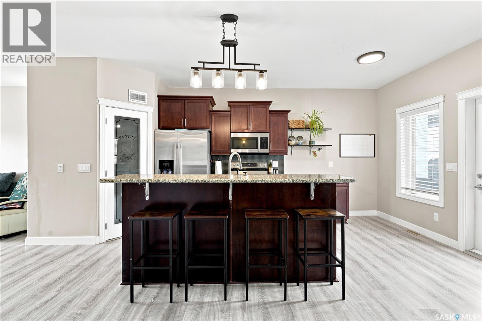 835 Lamarsh Lane, Saskatoon, SK - Indoor Photo Showing Kitchen With Upgraded Kitchen