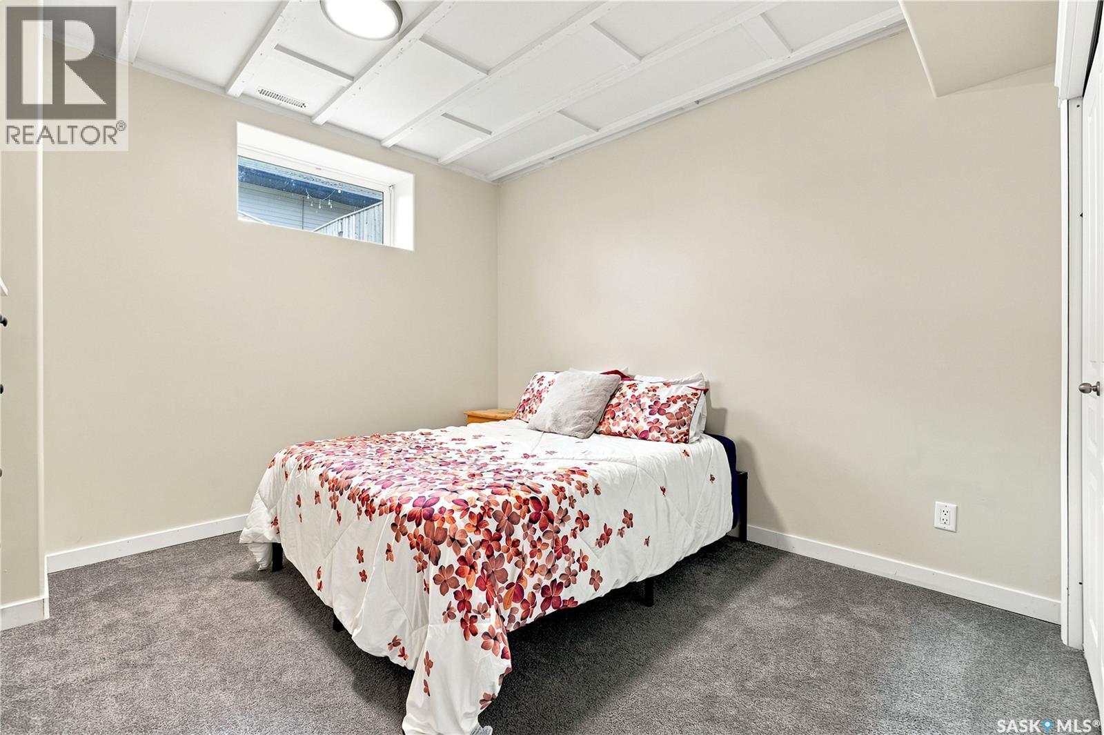 835 Lamarsh Lane, Saskatoon, SK - Indoor Photo Showing Bedroom