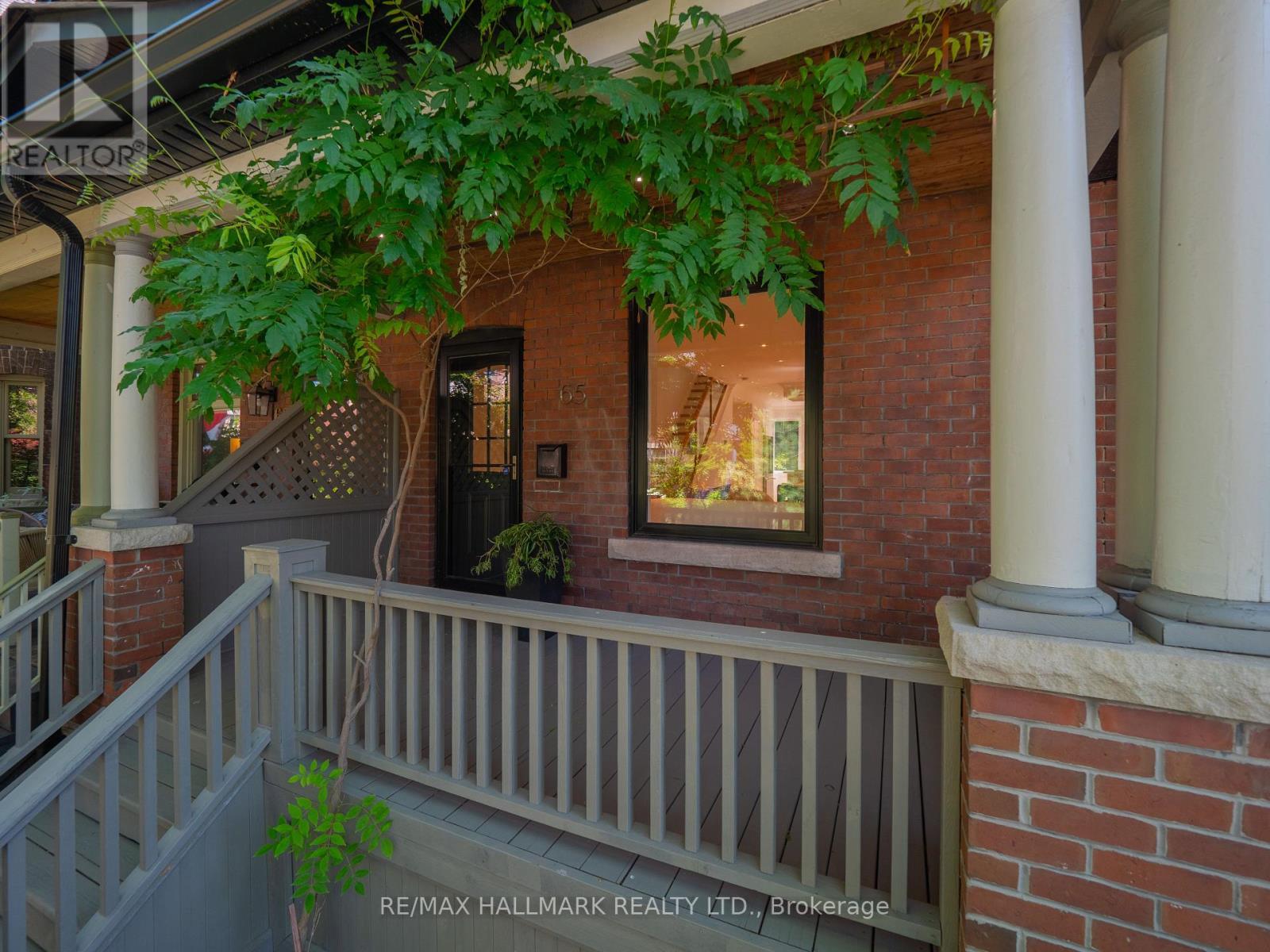 65 Hampton Avenue, Toronto, ON