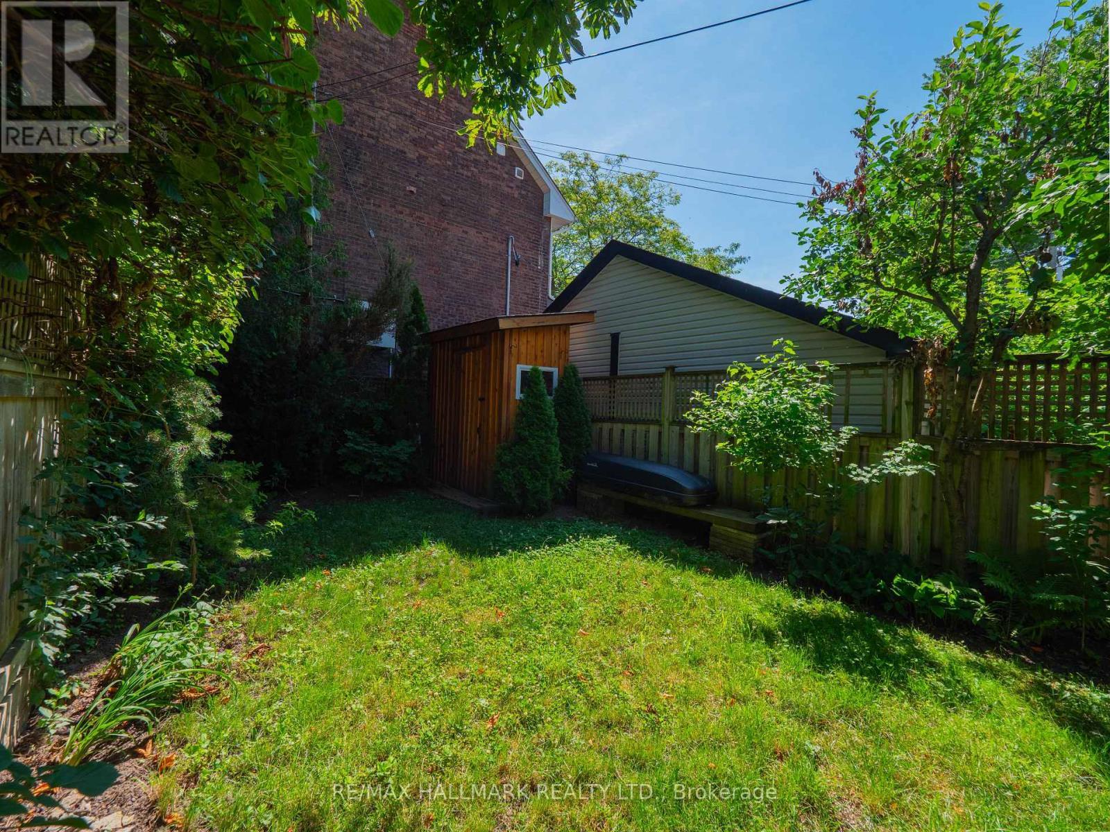65 Hampton Avenue, Toronto, ON