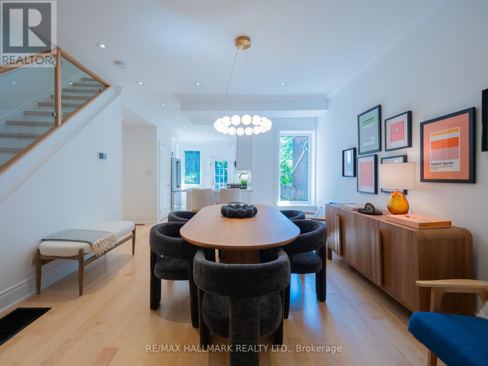 65 Hampton Avenue, Toronto, ON