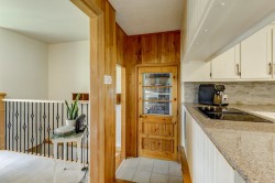 Interior - 