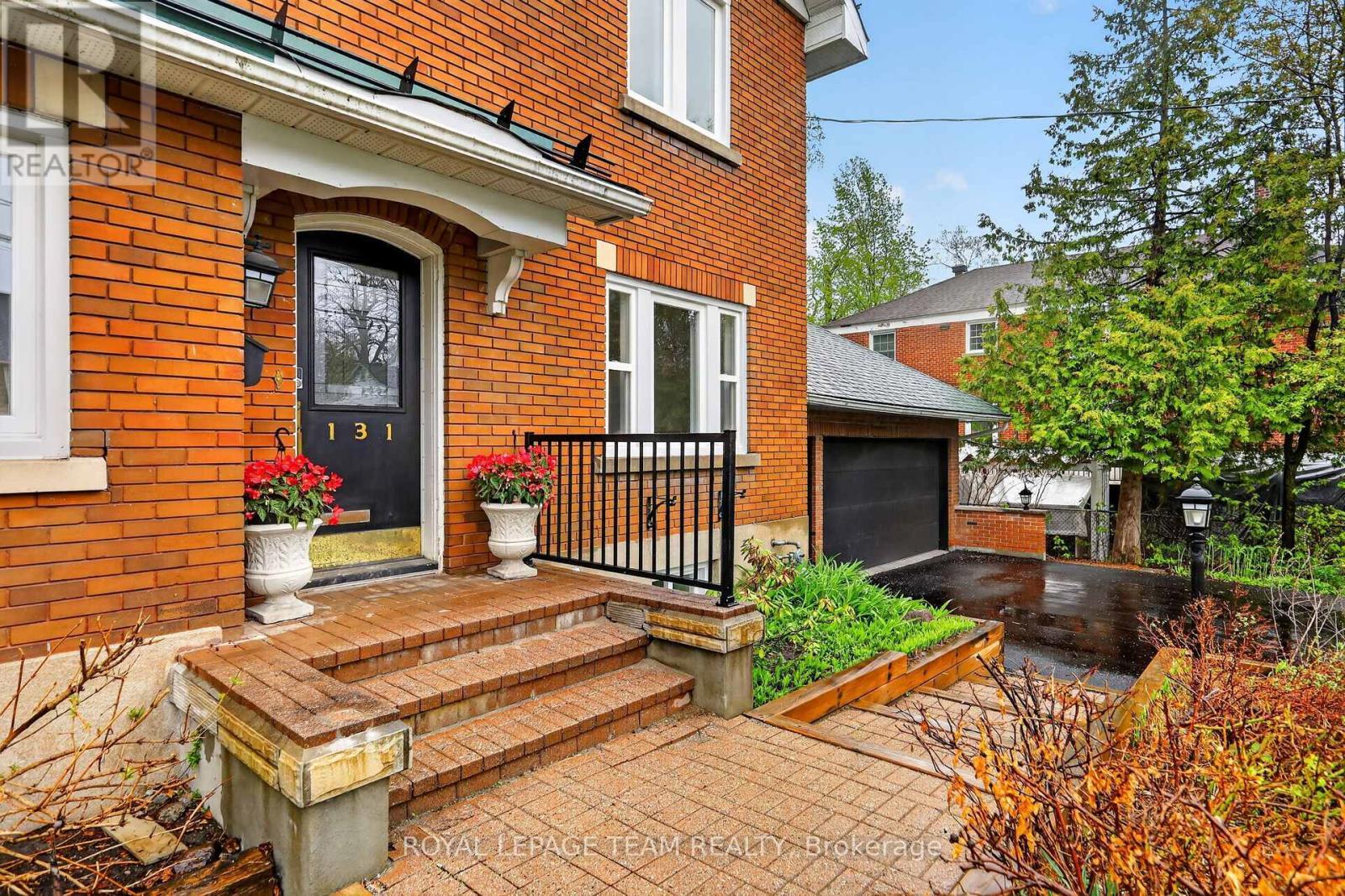131 Acacia Avenue, Ottawa, ON