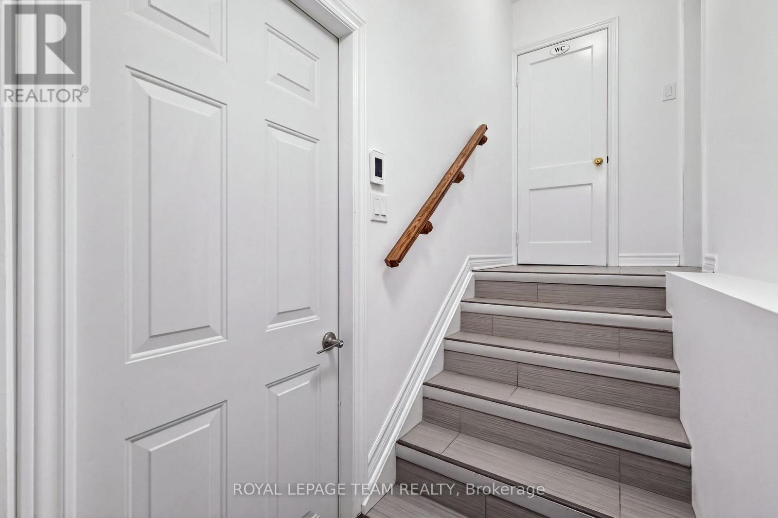 131 Acacia Avenue, Ottawa, ON