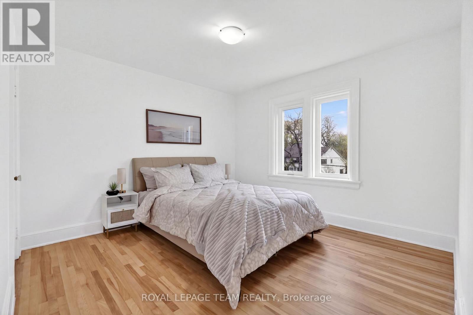 131 Acacia Avenue, Ottawa, ON