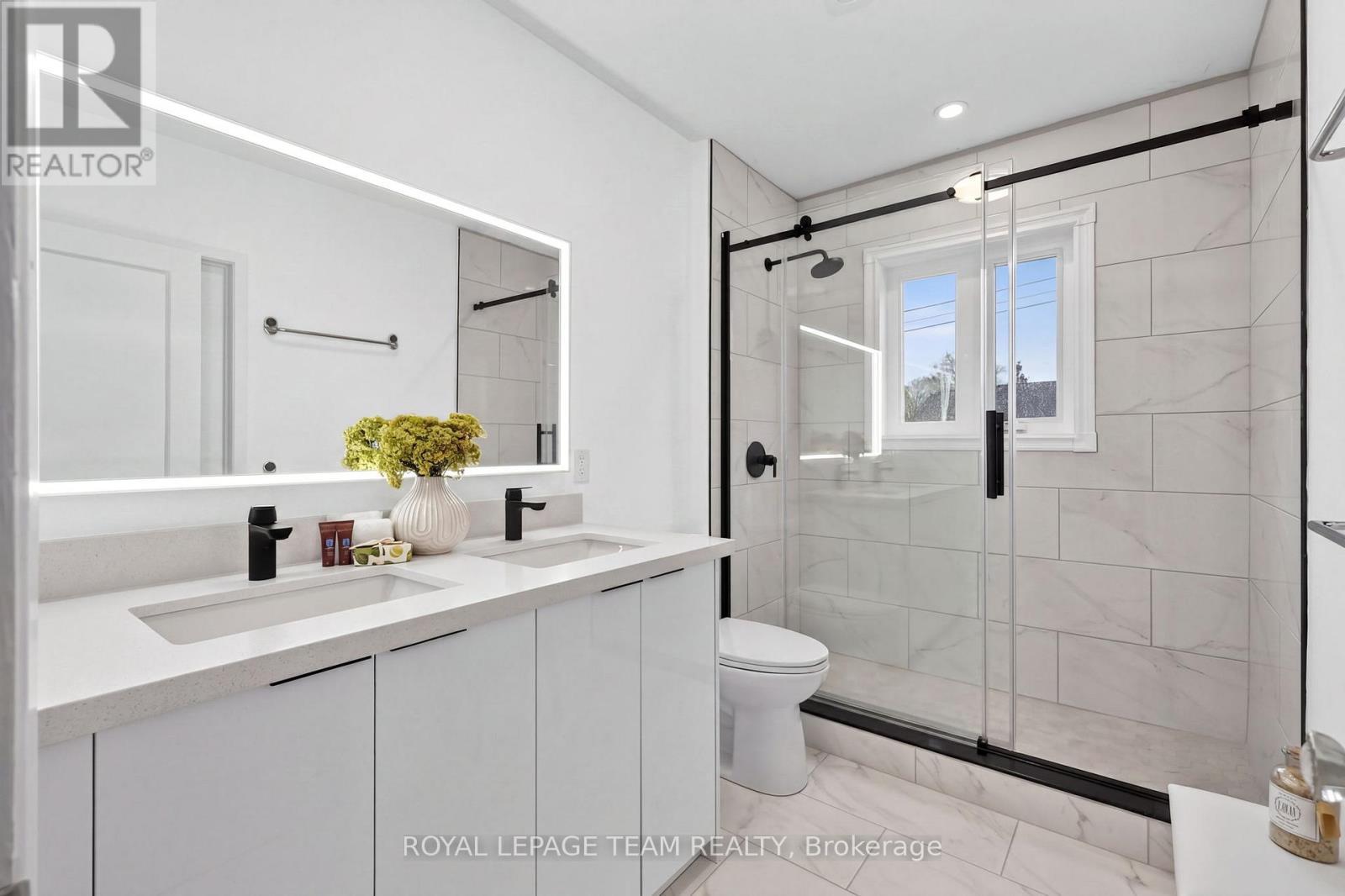 131 Acacia Avenue, Ottawa, ON