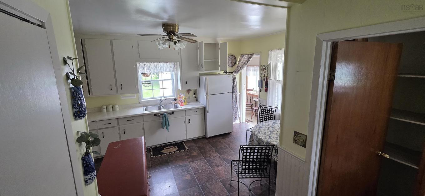 23 Board Landing Road, Parrsboro, NS