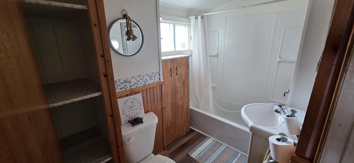 23 Board Landing Road, Parrsboro, NS