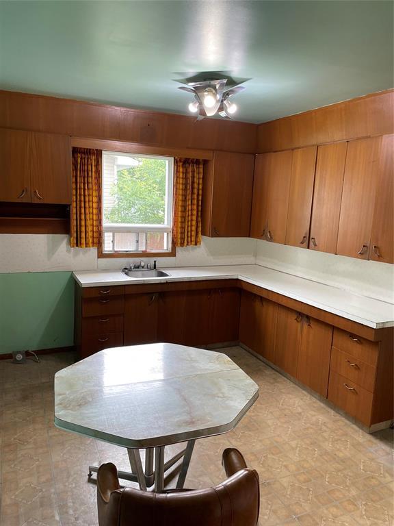 2408 Mcdonald Avenue, Brandon, MB