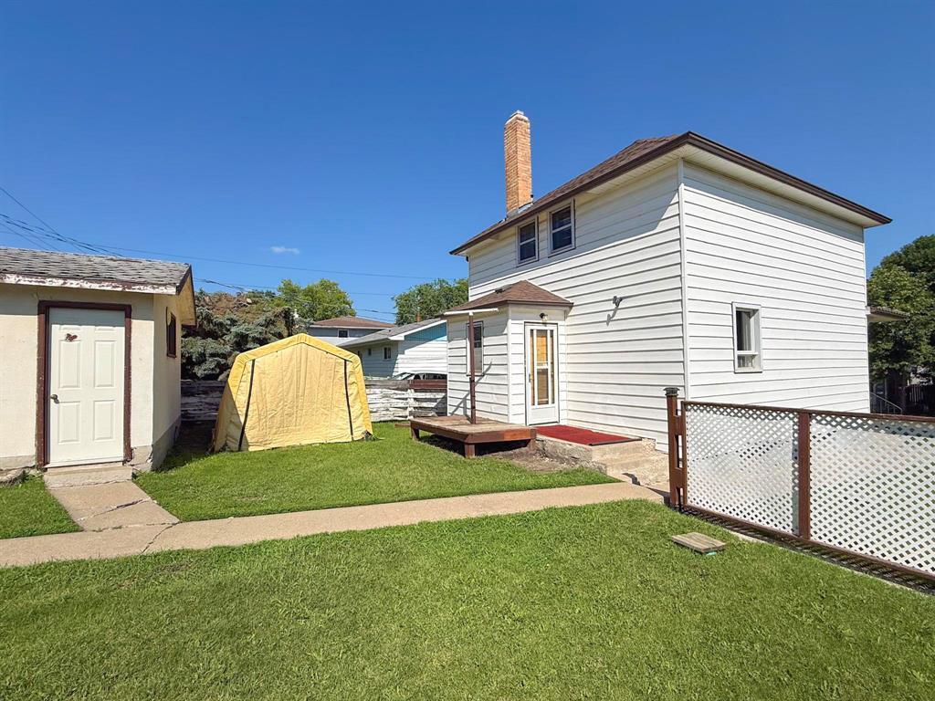 2408 Mcdonald Avenue, Brandon, MB