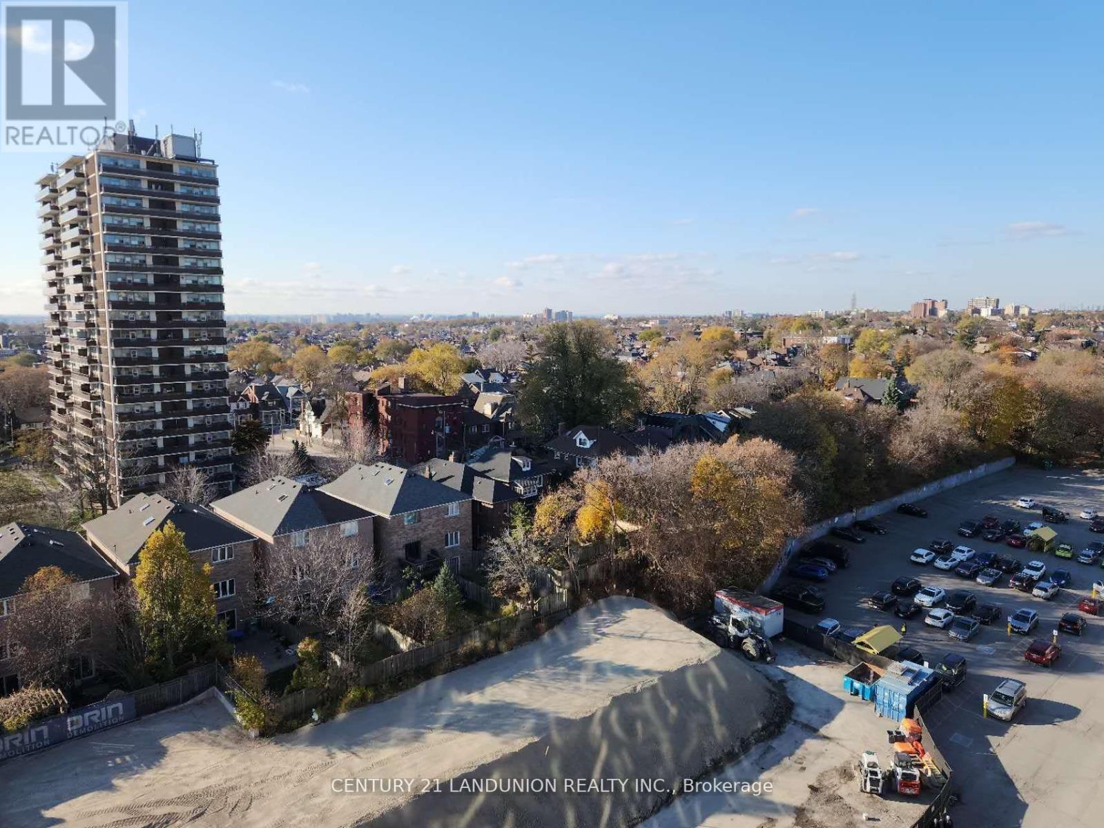 1106 - 185 Alberta Ave E, Toronto, ON