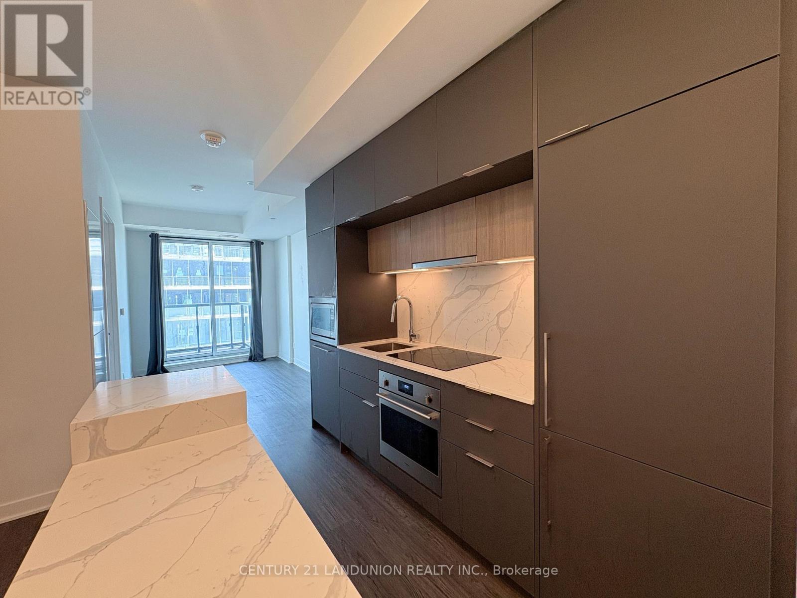 1106 - 185 Alberta Ave E, Toronto, ON